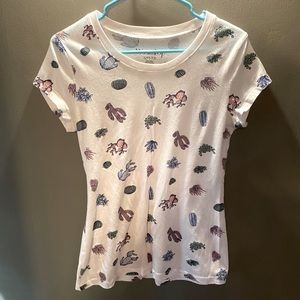 ⭐️3/$20 Wound Up tee with cactus & succulents